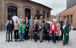 Gruppenfoto der Teilnehmenden bei der Auftaktveranstaltung EMW.